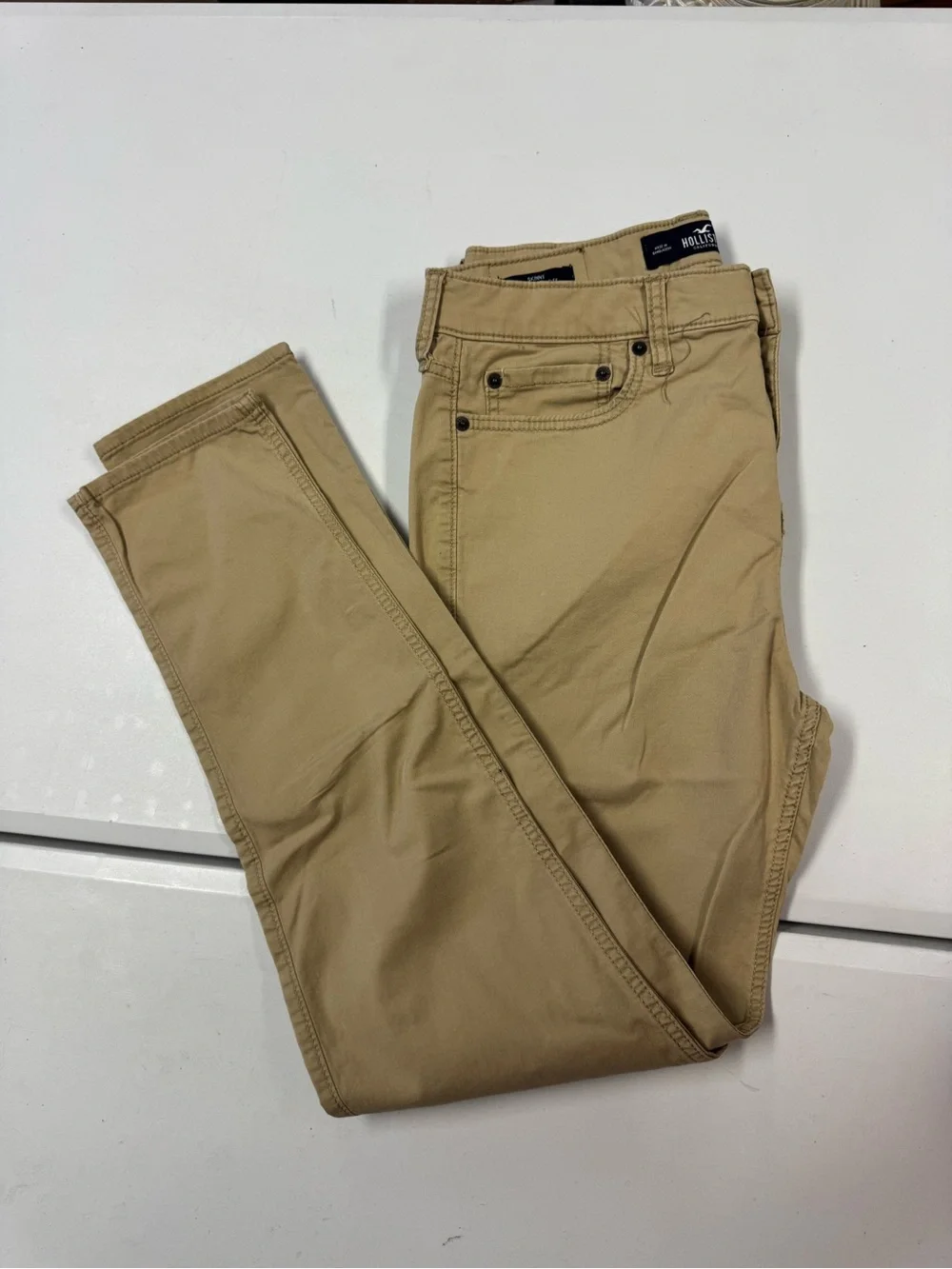 Hollister Men's Slim Fit Chinos in Khaki 30x32